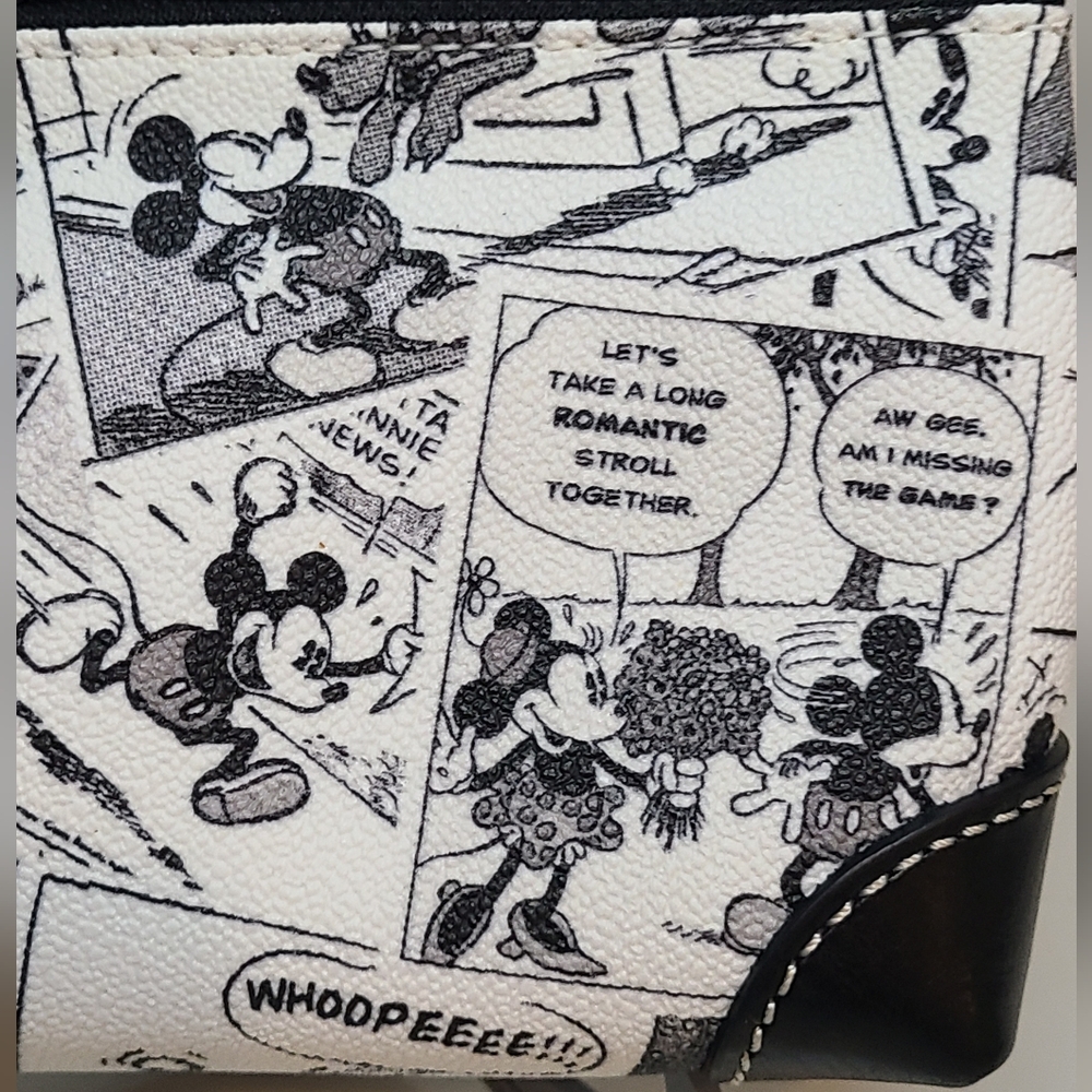 Dooney & Bourke Mickey & Minnie Disney Parks Cosmetic Bag NWOT - Picture 5 of 10